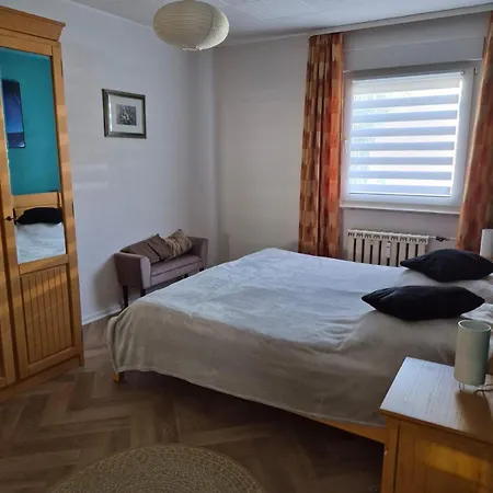 Wolfs Burg 70qm - 3zimmer- Duschbad - Küche&zentrumsnah Apartamento *